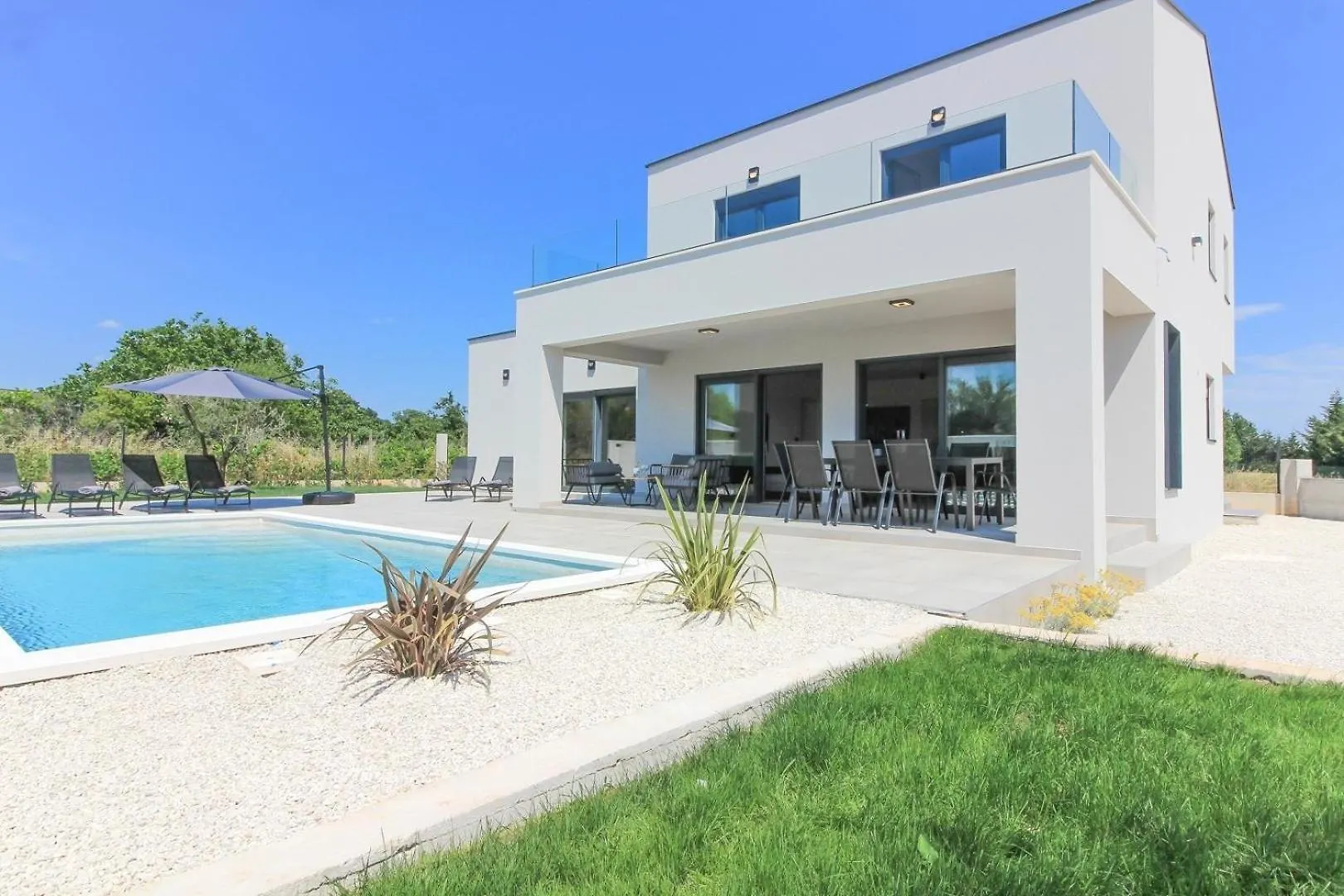 Ferienhaus Mit Privatpool Fuer 8 Personen Ca 180 Qm In Loborika, Istrien Suedkueste Von Istrien Pula 0*,